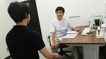 医師による診察があります